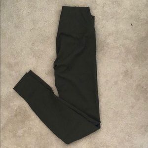 Lululemon wunder unders